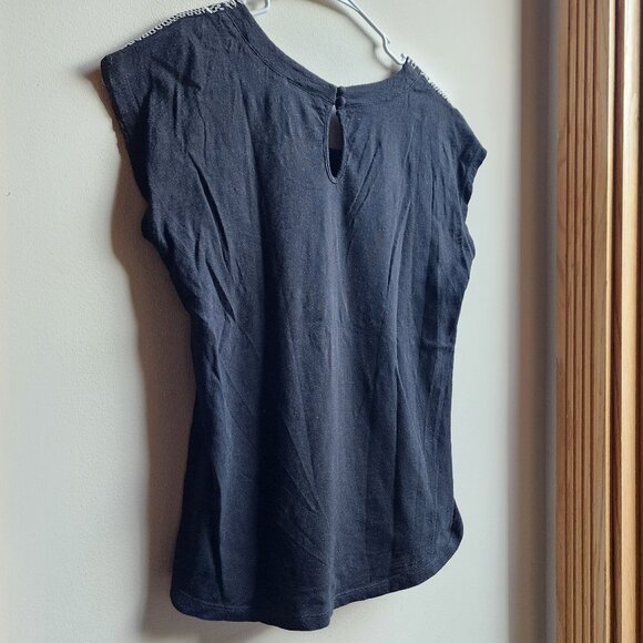 Cupio Black/White Aztec Embroidered Scoop Neck Cap Sleeve Blouse Size Small - Picture 11 of 14